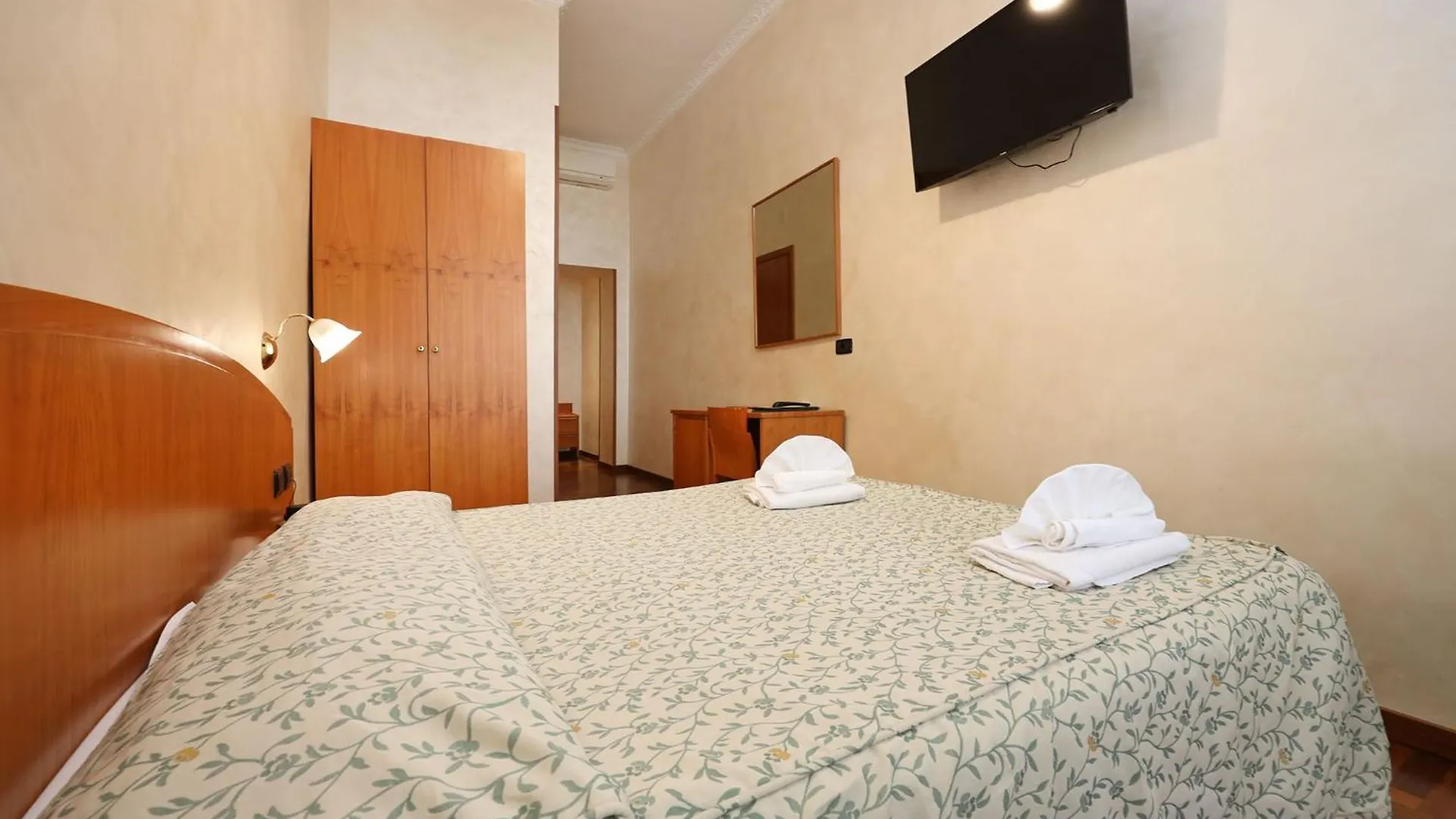 Hotel Corot Rome 3*,  Italy