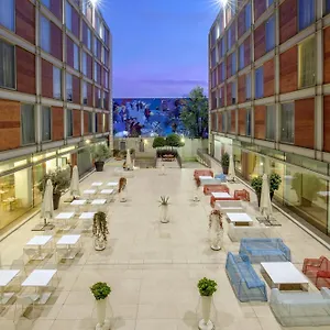 doubletree-by-hilton-milan.italymilanhotels.net/