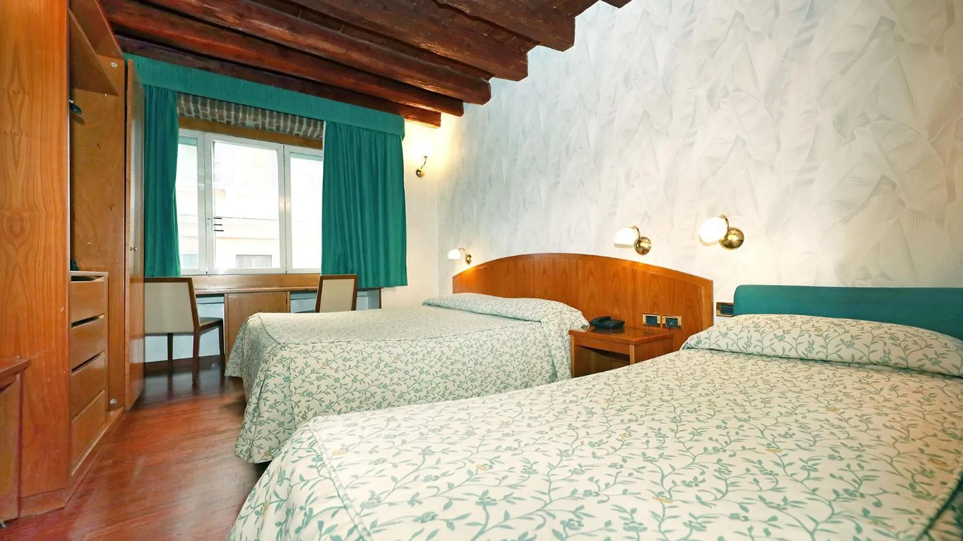 רומא Hotel Corot