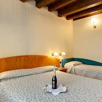 Hotel Corot Рим 3*,  Италия